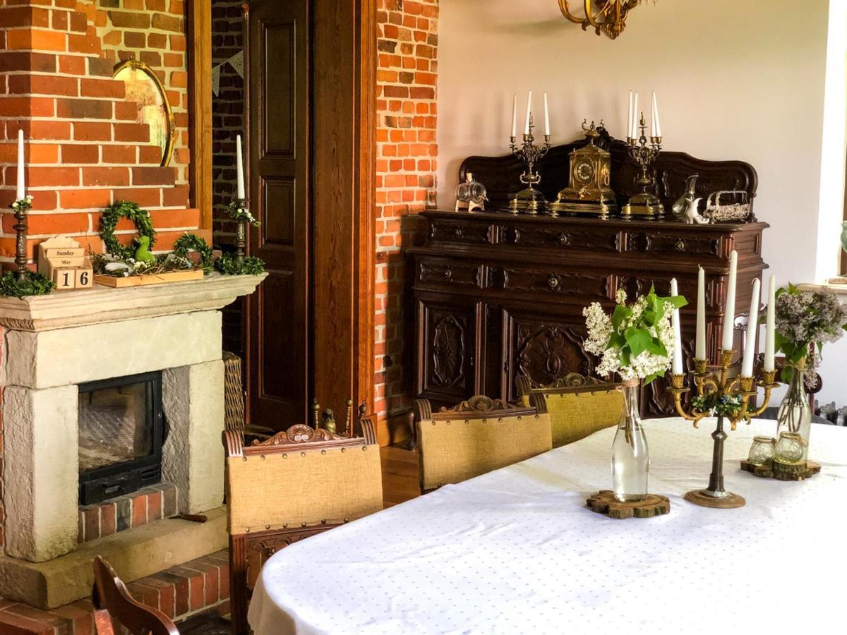 Dwor Gogolewo Nad Warta Bed and Breakfast Ksiaz Wielkopolski Exteriör bild