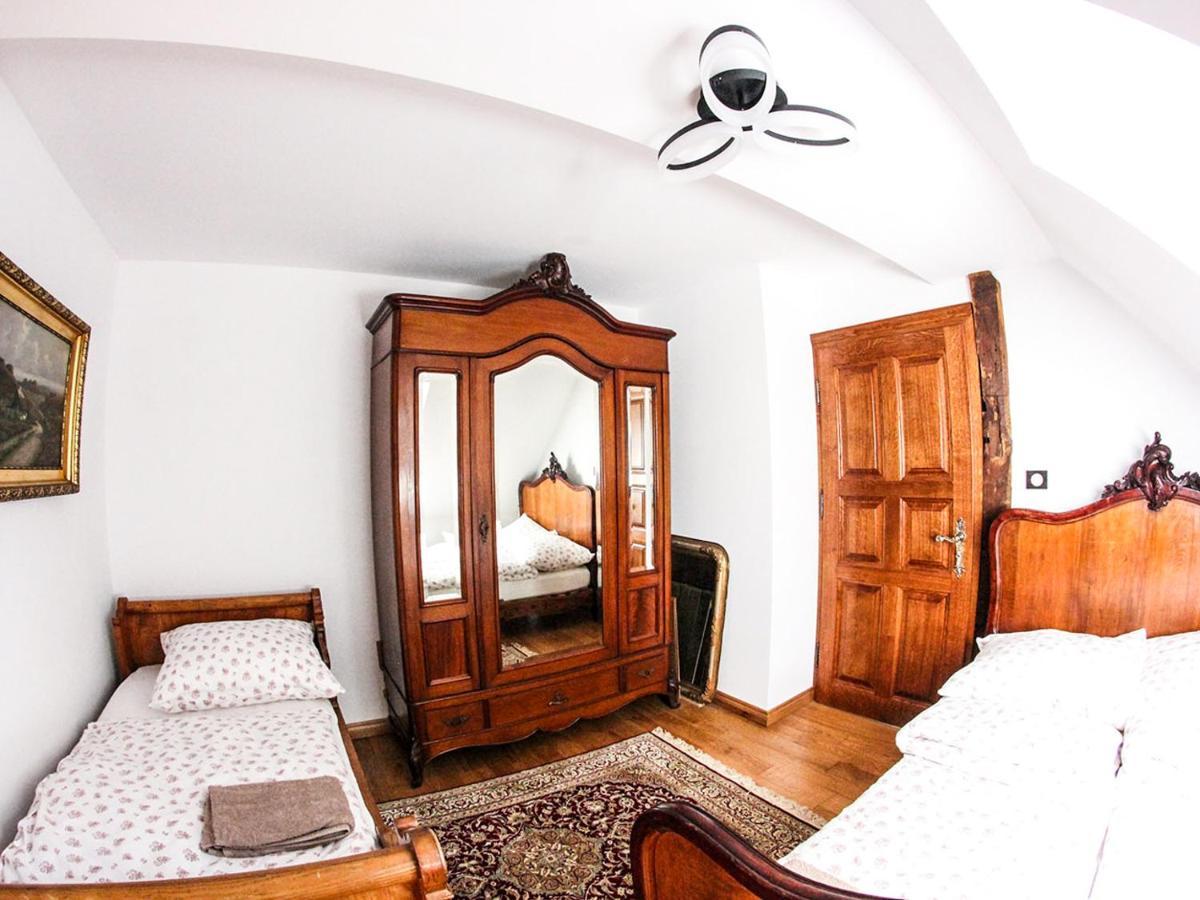 Dwor Gogolewo Nad Warta Bed and Breakfast Ksiaz Wielkopolski Exteriör bild