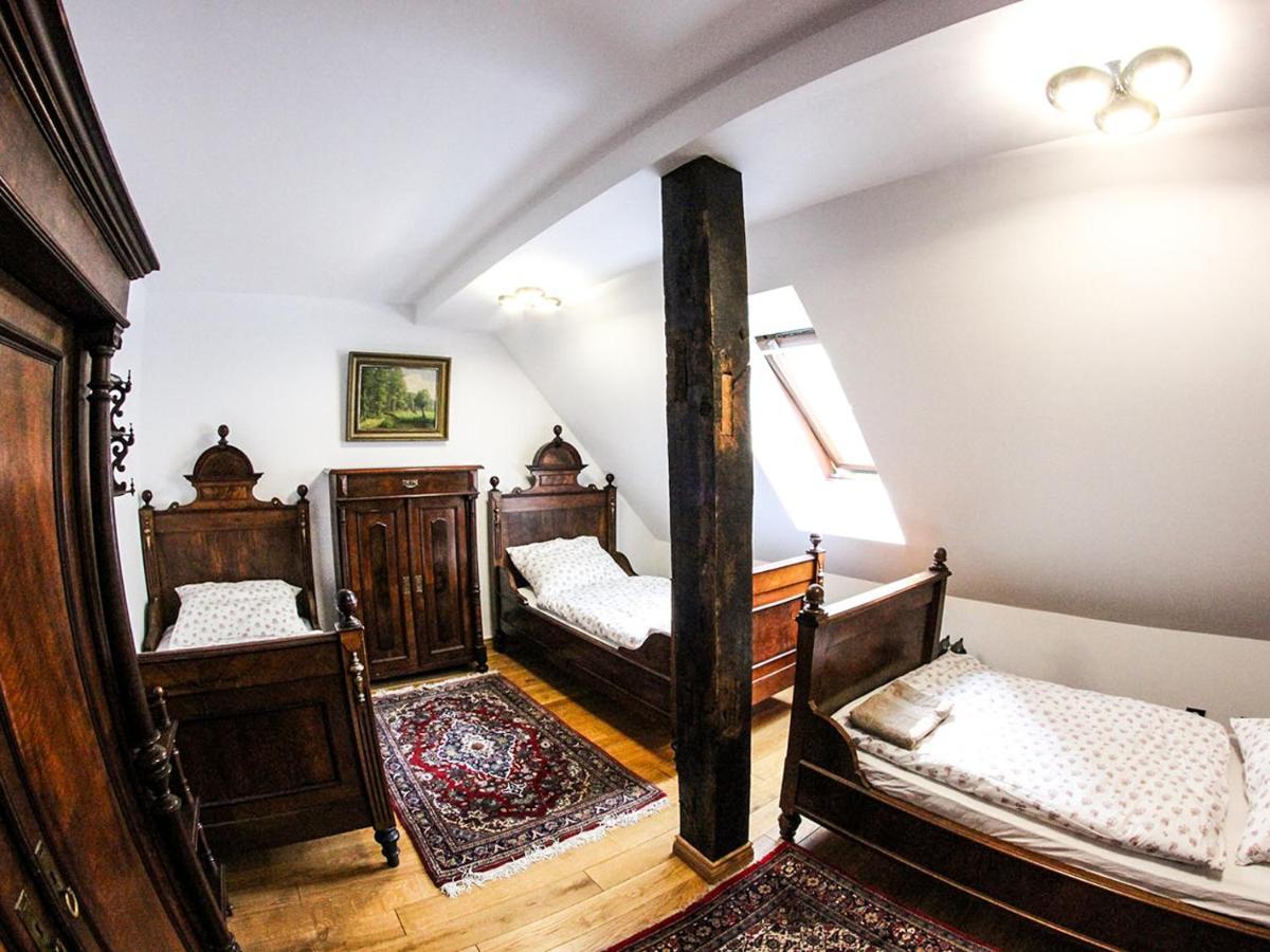 Dwor Gogolewo Nad Warta Bed and Breakfast Ksiaz Wielkopolski Exteriör bild