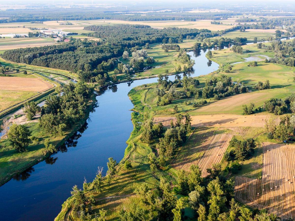 Dwor Gogolewo Nad Warta Bed and Breakfast Ksiaz Wielkopolski Exteriör bild