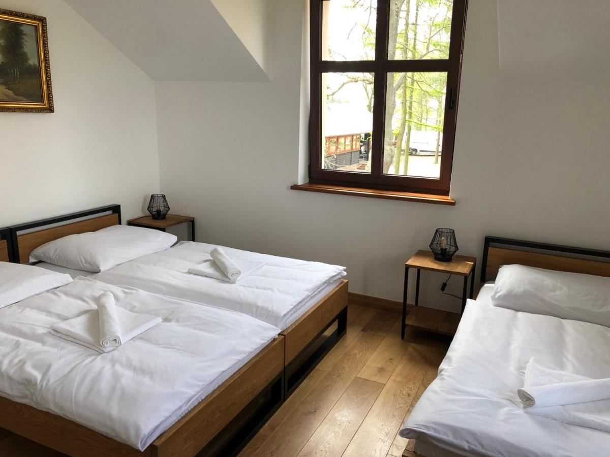 Dwor Gogolewo Nad Warta Bed and Breakfast Ksiaz Wielkopolski Exteriör bild