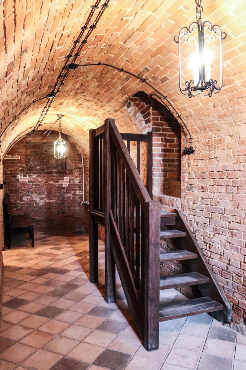 Dwor Gogolewo Nad Warta Bed and Breakfast Ksiaz Wielkopolski Exteriör bild