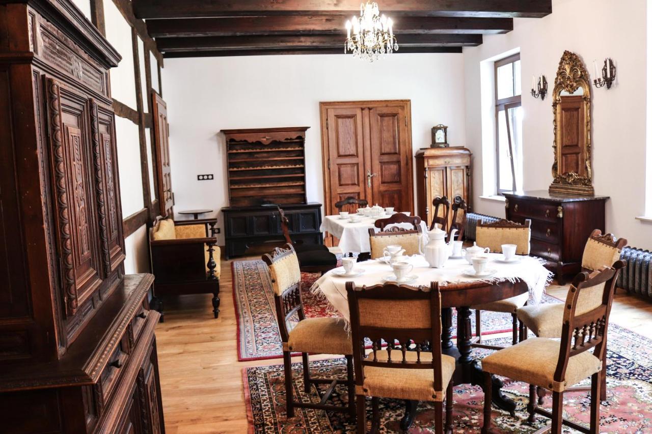Dwor Gogolewo Nad Warta Bed and Breakfast Ksiaz Wielkopolski Exteriör bild