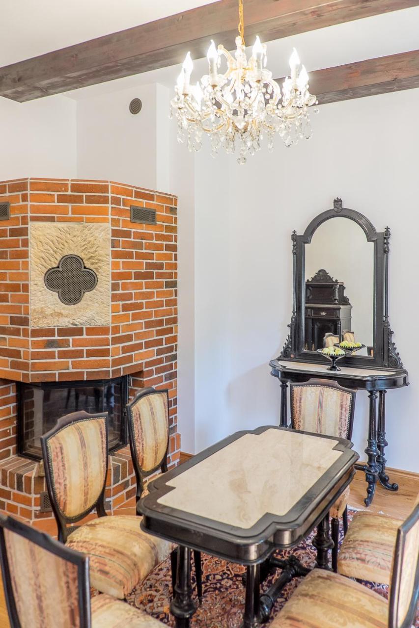 Dwor Gogolewo Nad Warta Bed and Breakfast Ksiaz Wielkopolski Exteriör bild